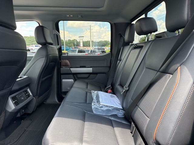 2025 Ford F-350 photo 21