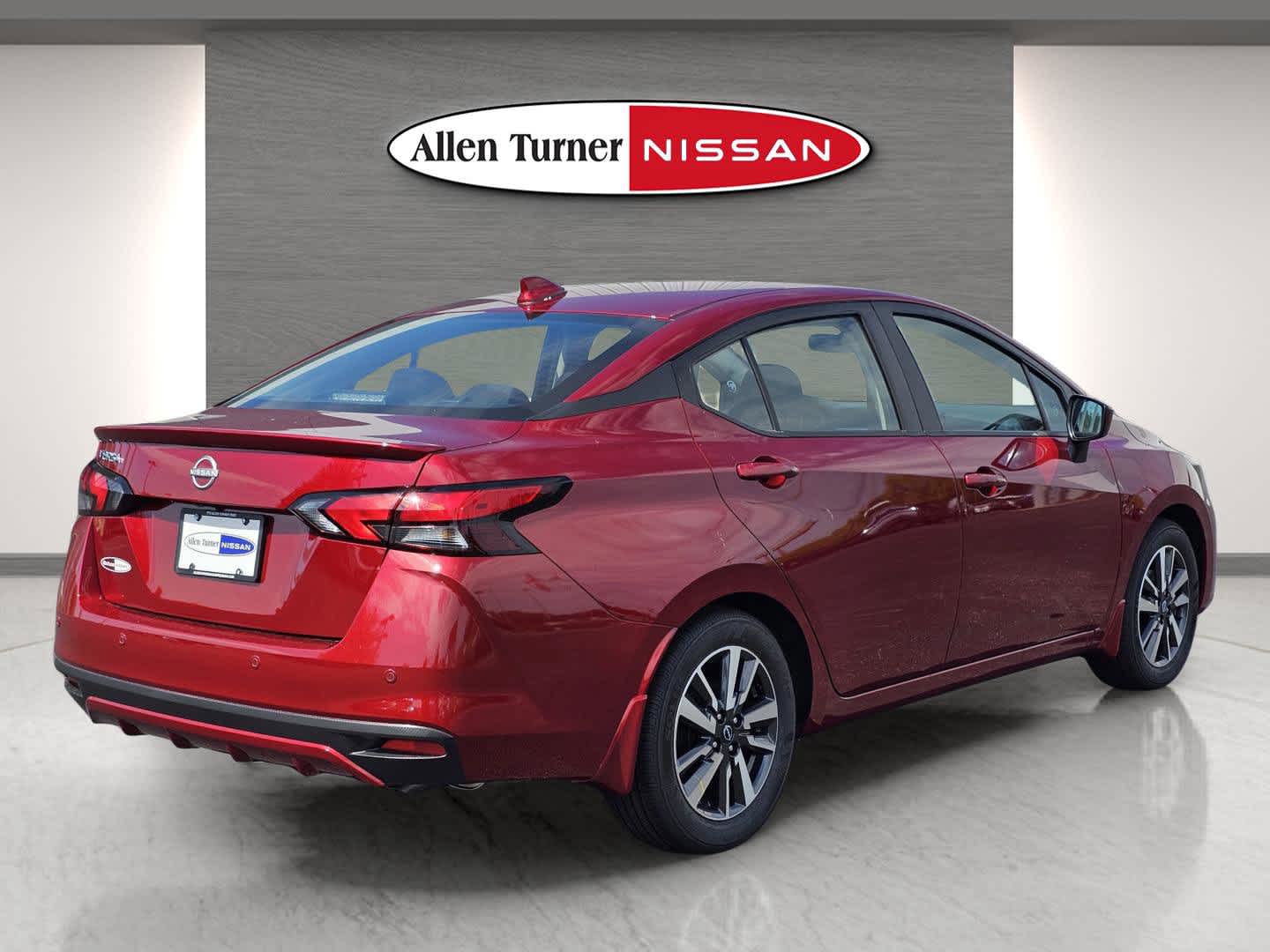 2025 Nissan Versa SV photo 11