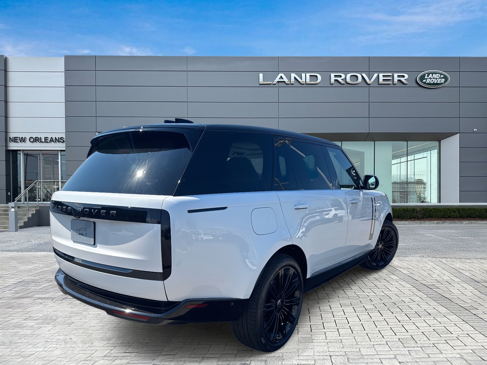 2025 Land Rover Range Rover SE photo 4