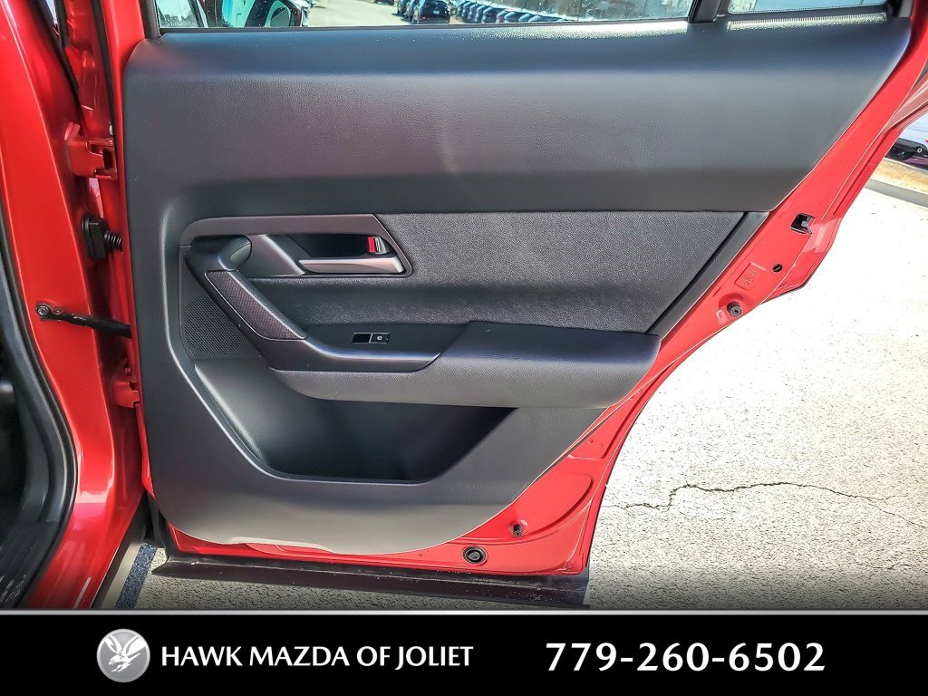 2025 MAZDA CX-50 - Image 17