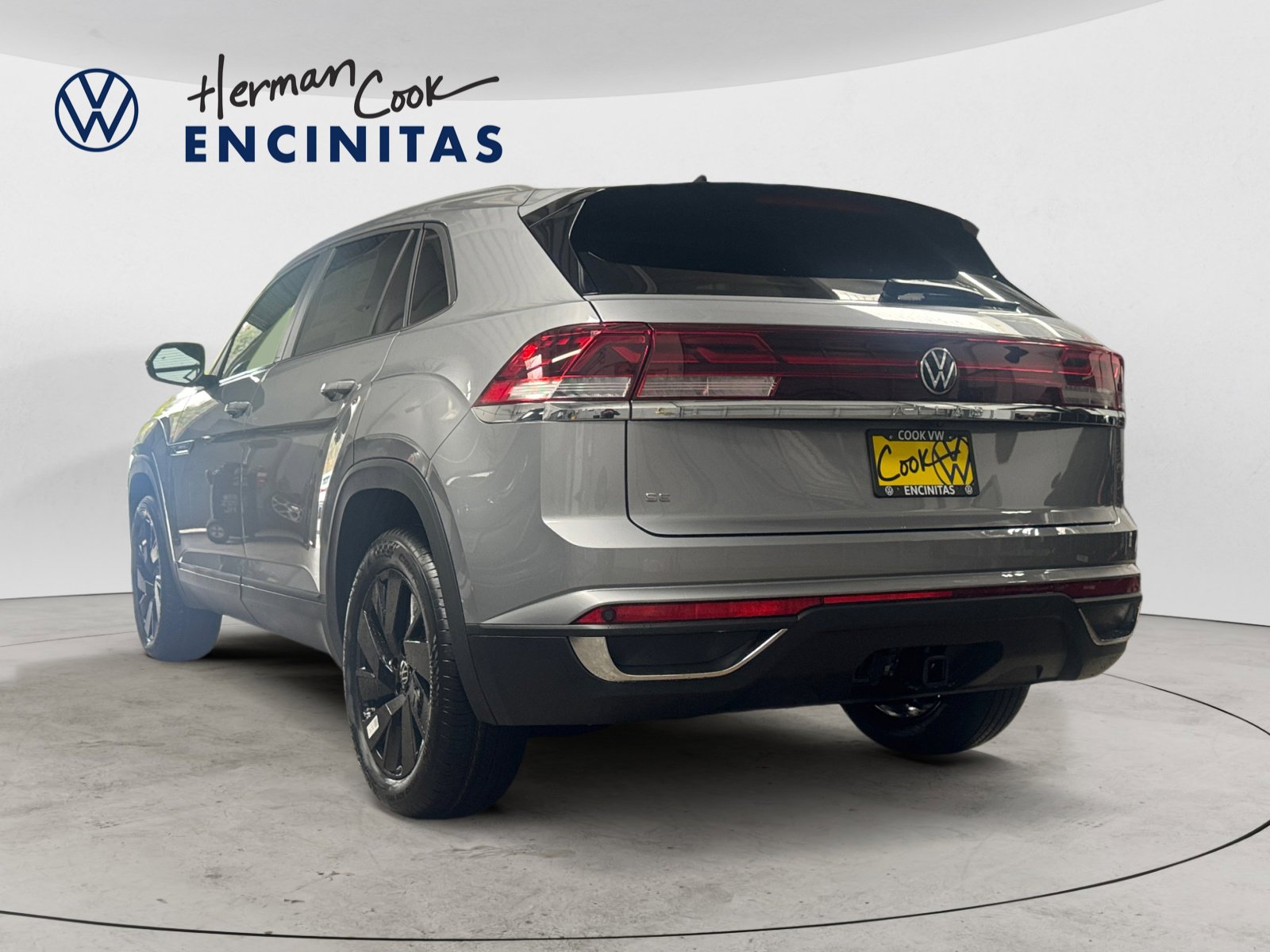2025 Volkswagen Atlas Cross Sport SE Technology photo 3