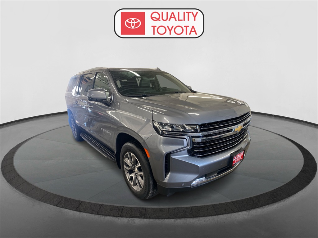 Used 2022 Chevrolet Suburban LT with VIN 1GNSKCKD9NR211115 for sale in Fergus Falls, Minnesota