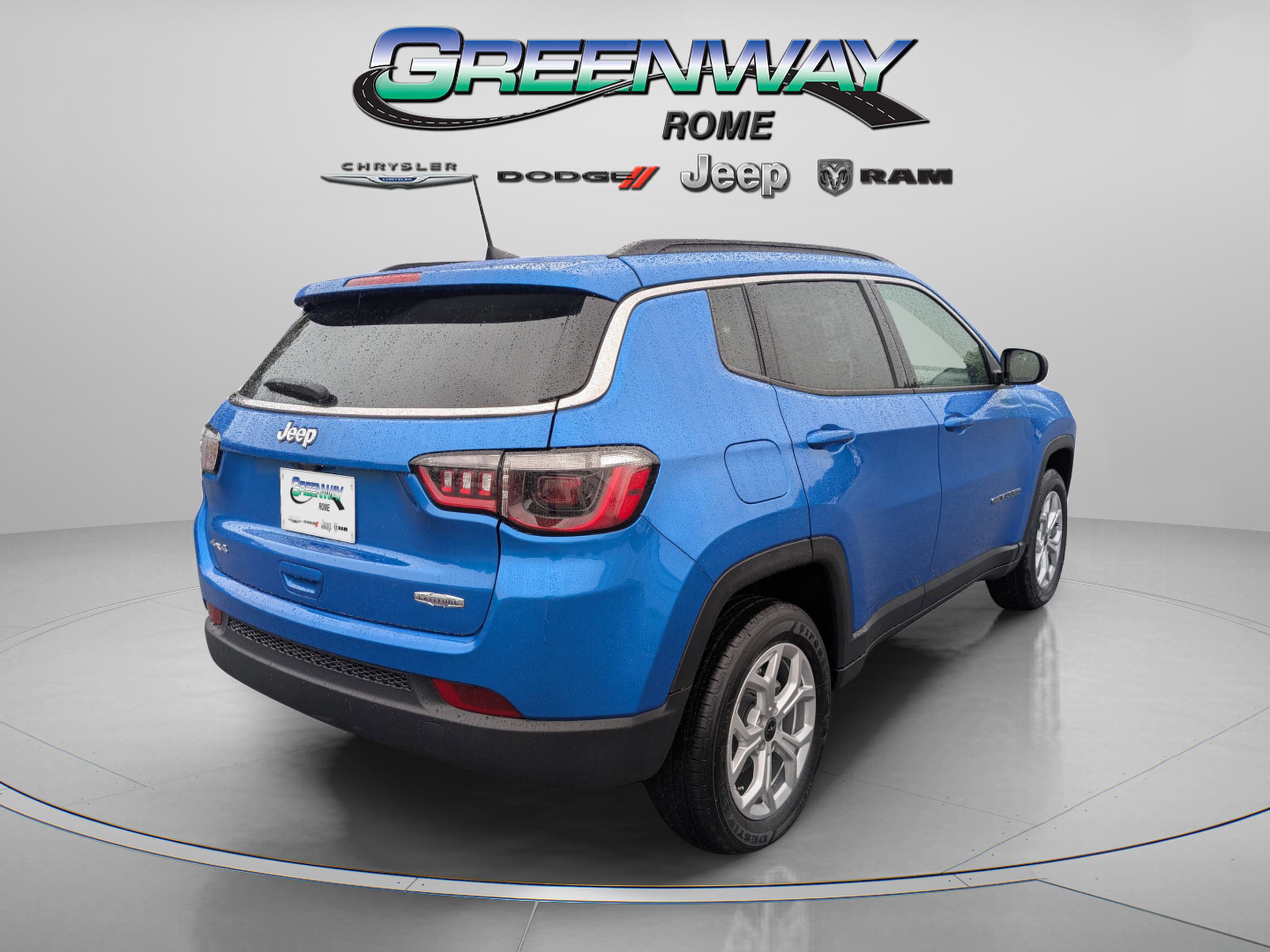 2025 Jeep Compass Latitude photo 6