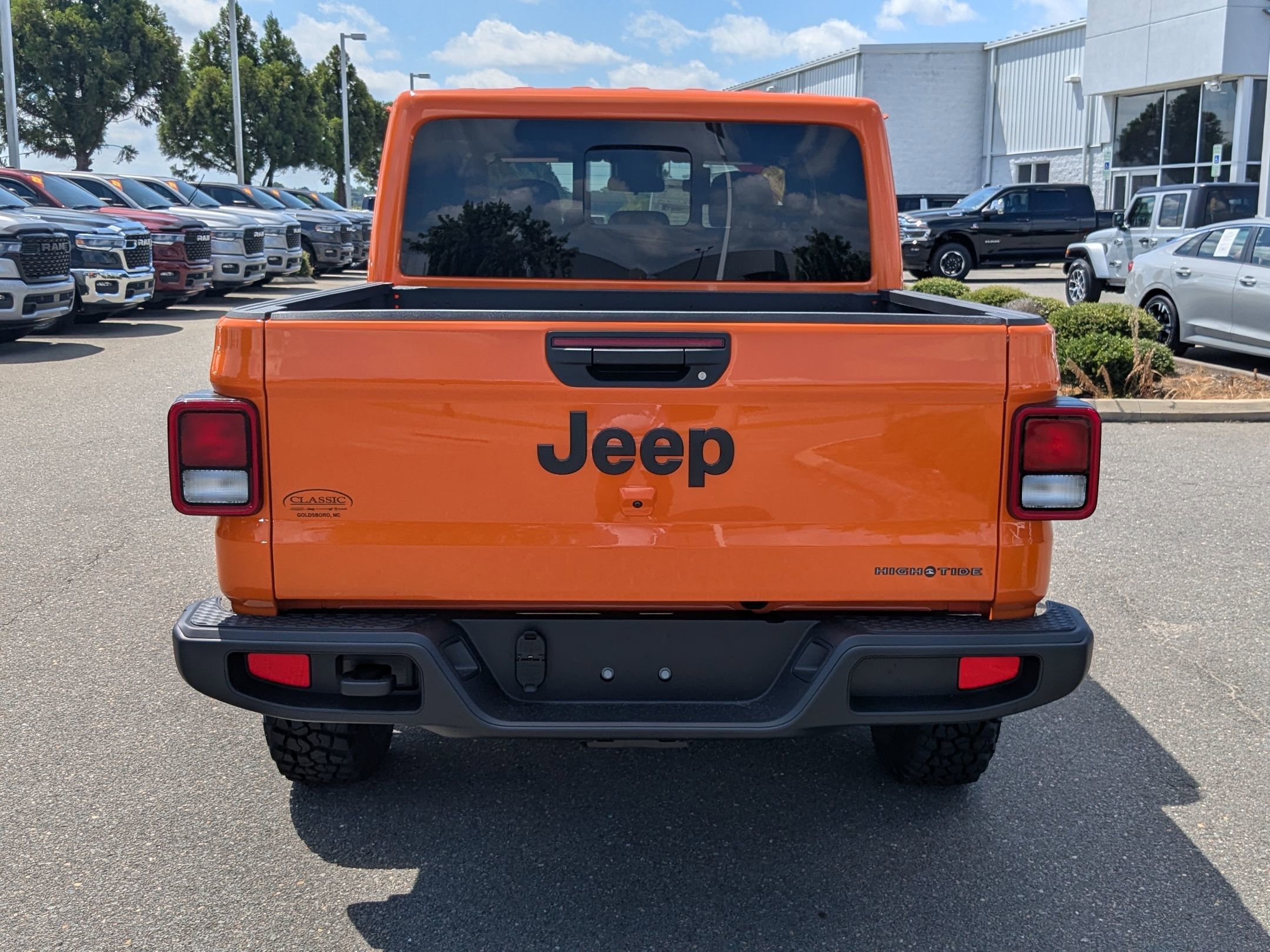 2025 Jeep Gladiator Sport photo 6