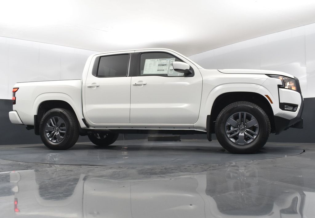 2025 Nissan Frontier SV photo 30