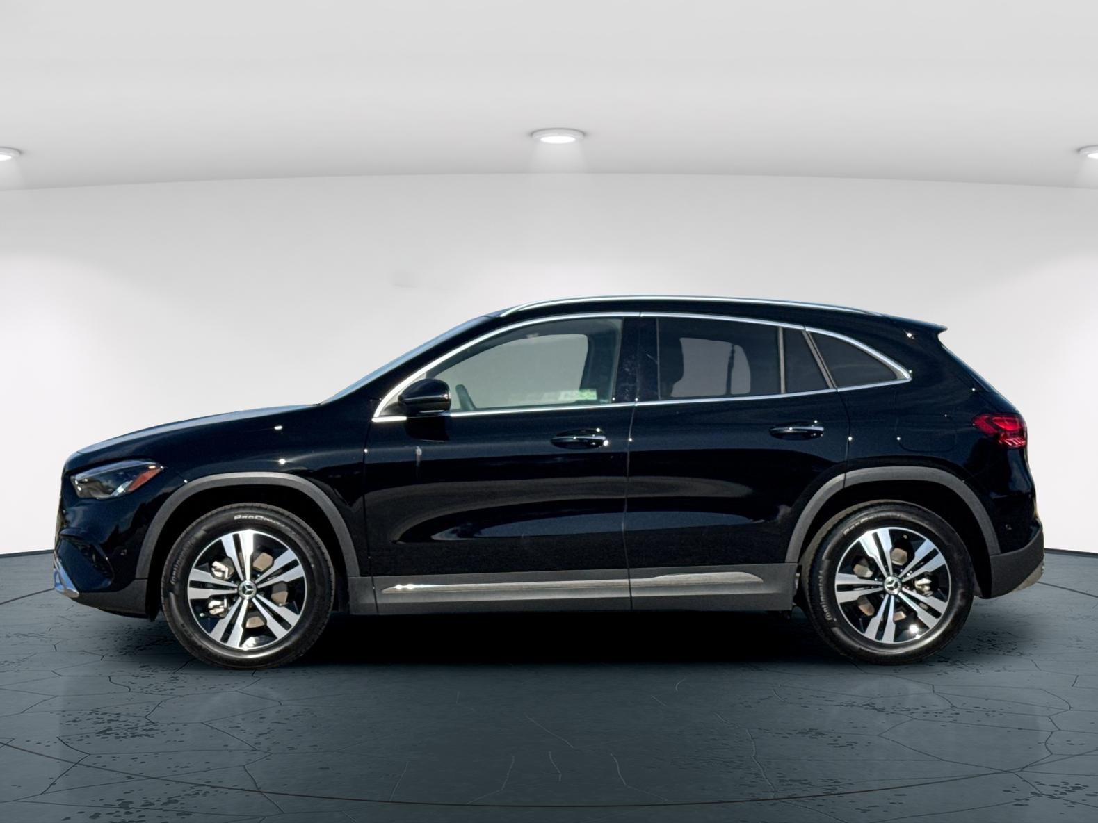 2025 Mercedes Benz GLA 250 4MATIC photo 4