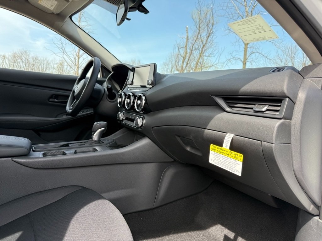 2025 Nissan Sentra S photo 31