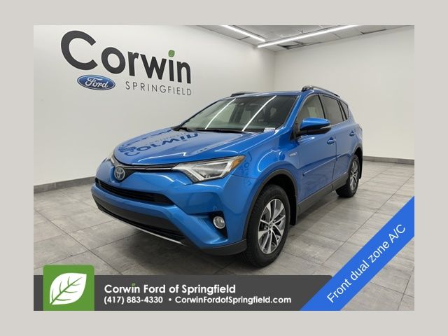 2018 Toyota RAV4 XLE's photo