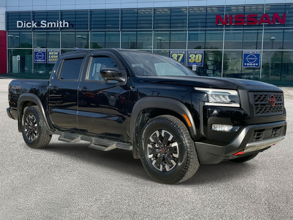2022 Nissan Frontier PRO-X's photo