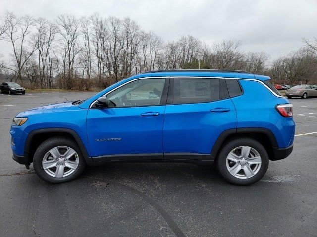 2022 Jeep Compass North Edition Latitude photo 3
