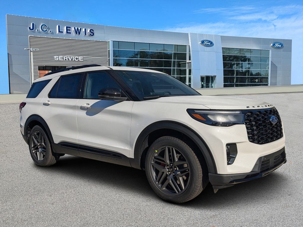 2026 Ford Explorer ST's photo