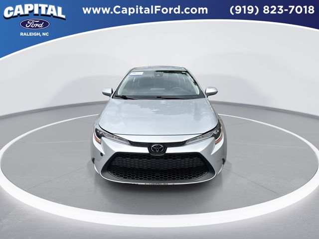 2022 Toyota Corolla LE photo 3