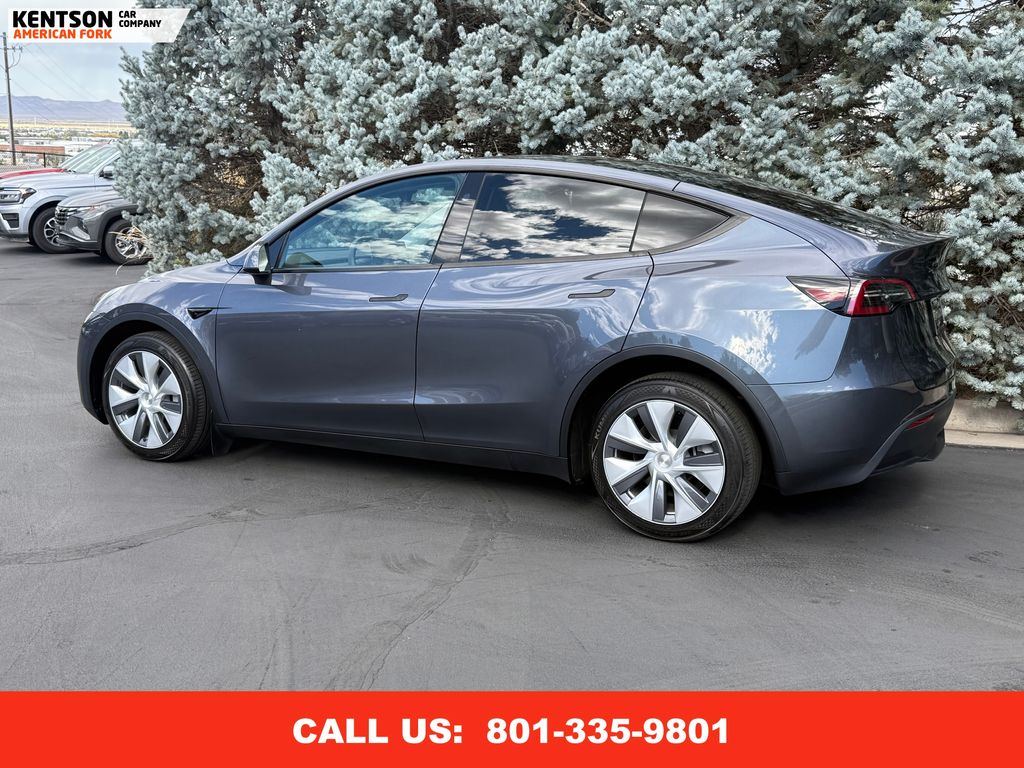 2023 Tesla Model Y Long Range photo 5