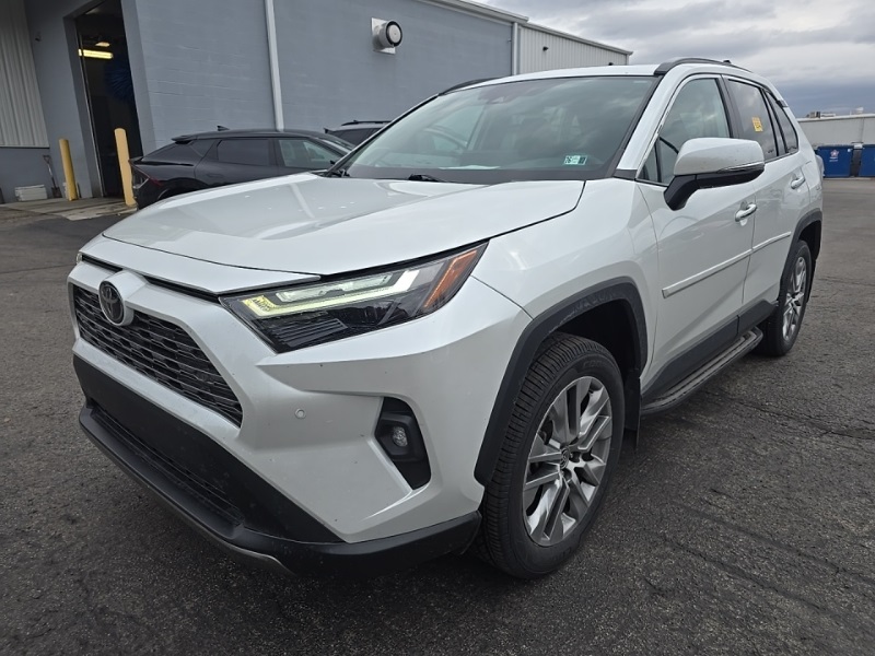 2023 Toyota RAV4 Limited photo 3