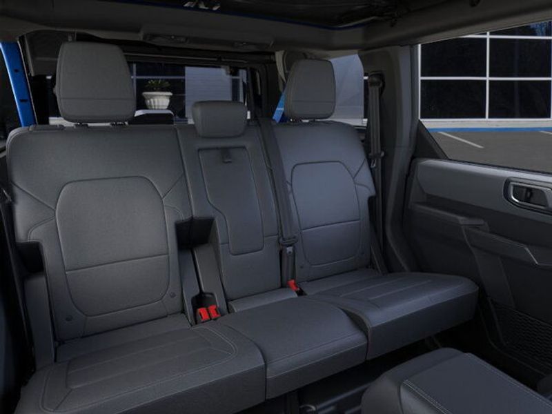 2025 Ford Bronco Big Bend photo 3