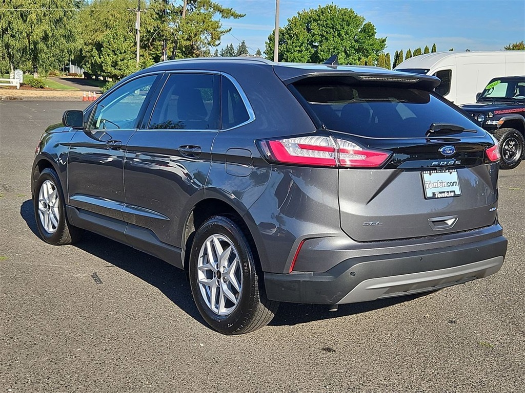 2023 Ford Edge SEL photo 3