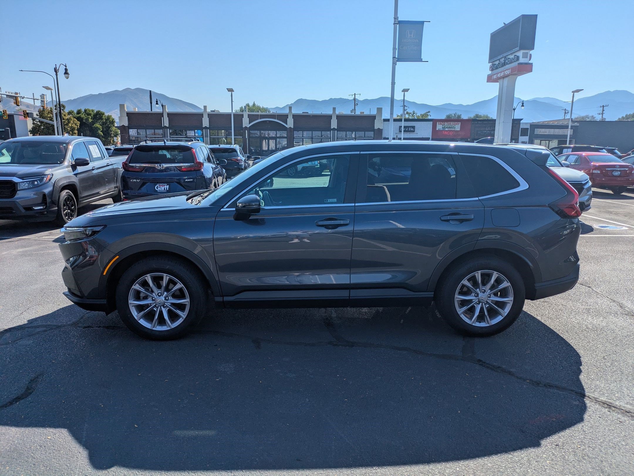 2024 Honda CR-V EX photo 4