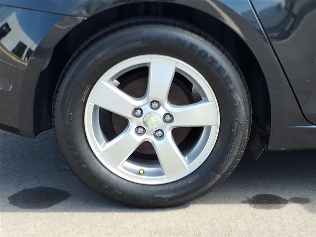 2015 Chevrolet Cruze LT photo 4