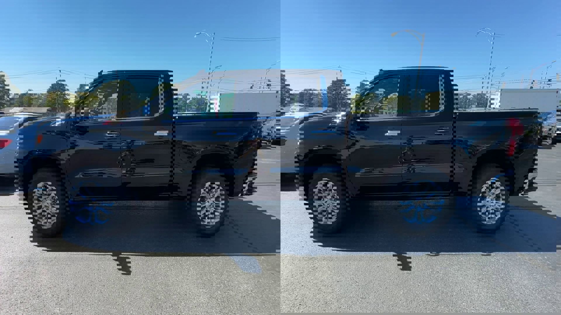 2026 Chevrolet Silverado 1500 LTZ photo 4