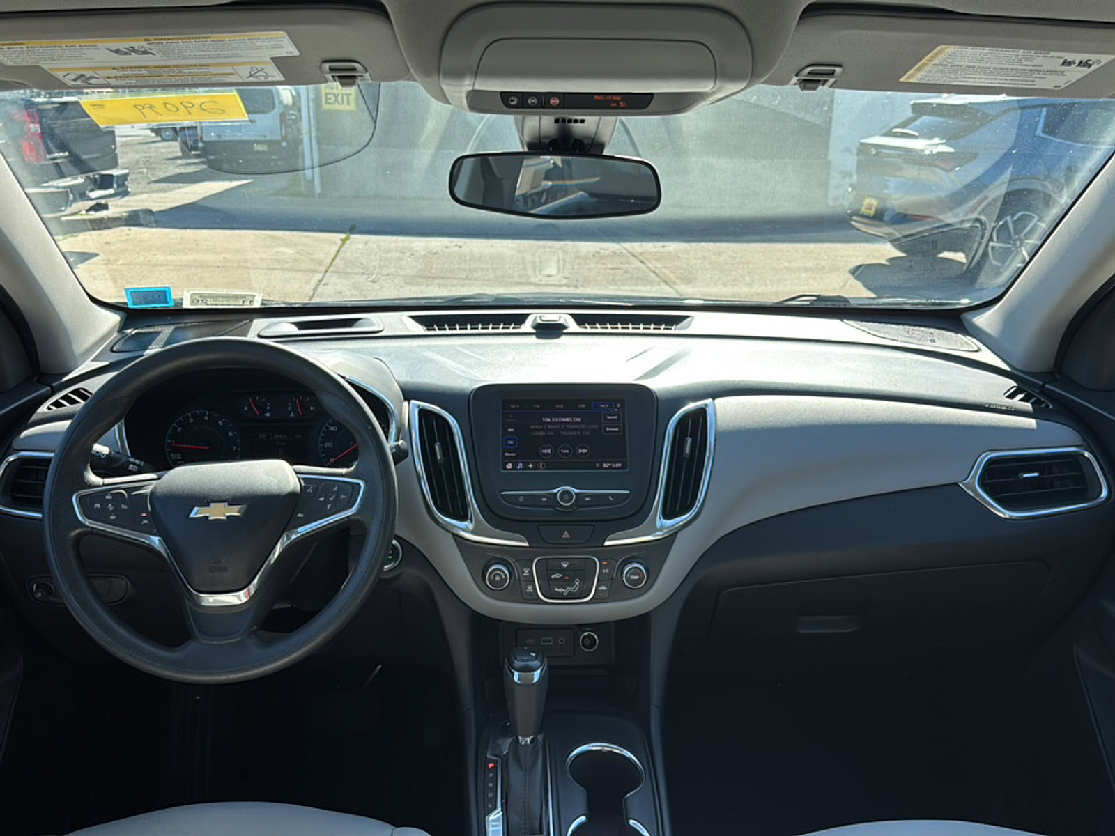 2020 Chevrolet Equinox LS photo 5