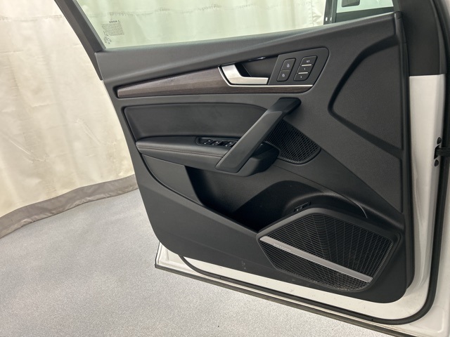 2022 Audi Q5 45 S line Premium photo 14