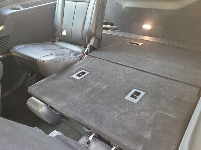 2024 Ford Expedition XLT photo 8