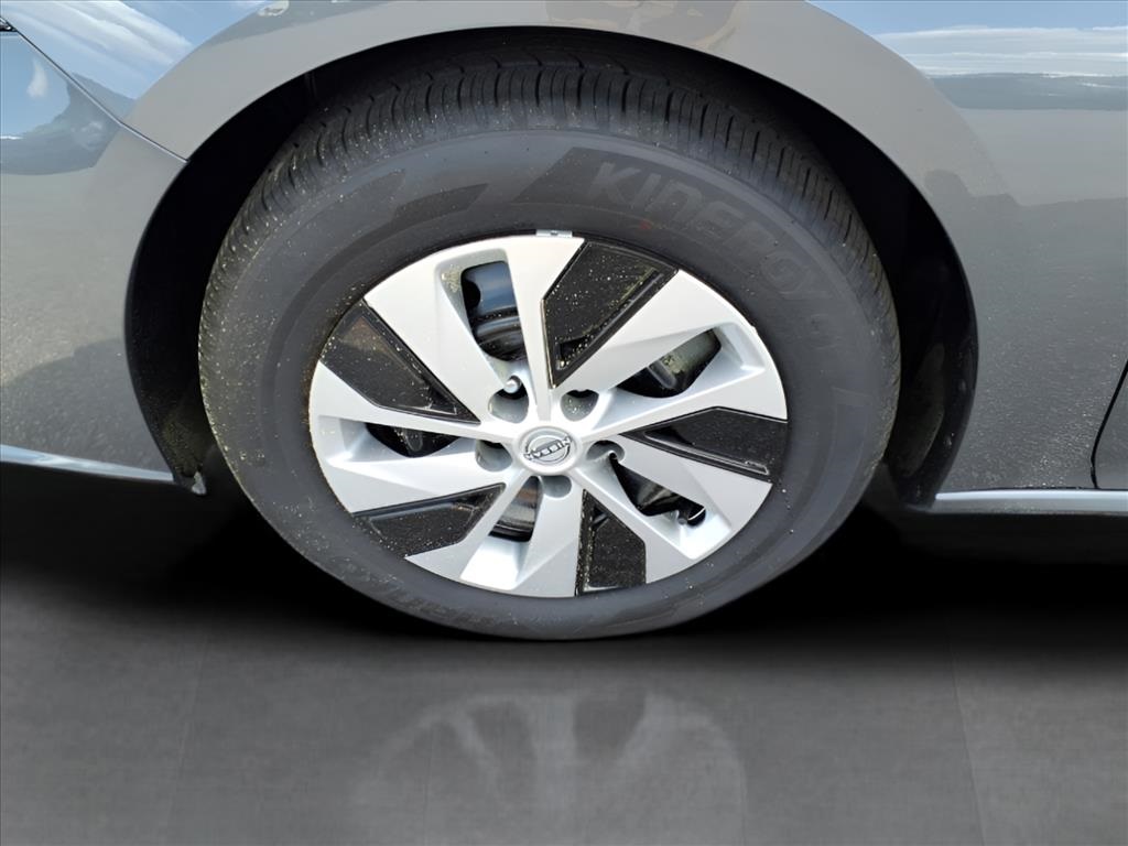 2025 Nissan Altima 2.5 S photo 4