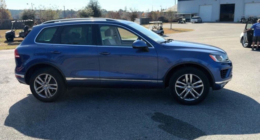 2016 Volkswagen Touareg Sport