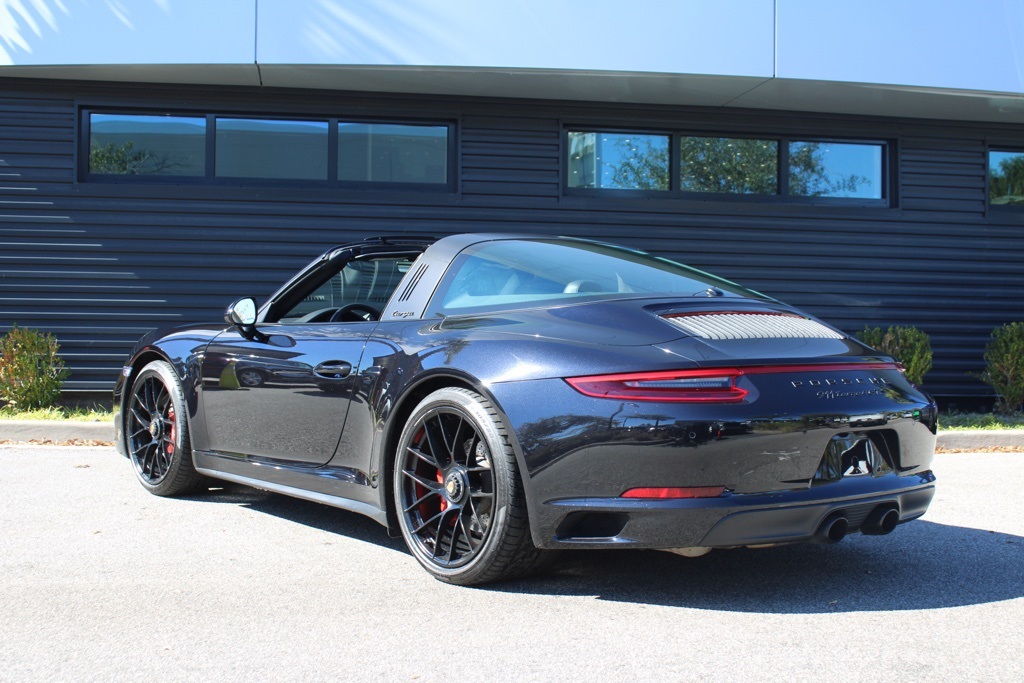 2019 Porsche 911 Targa 4 GTS photo 3