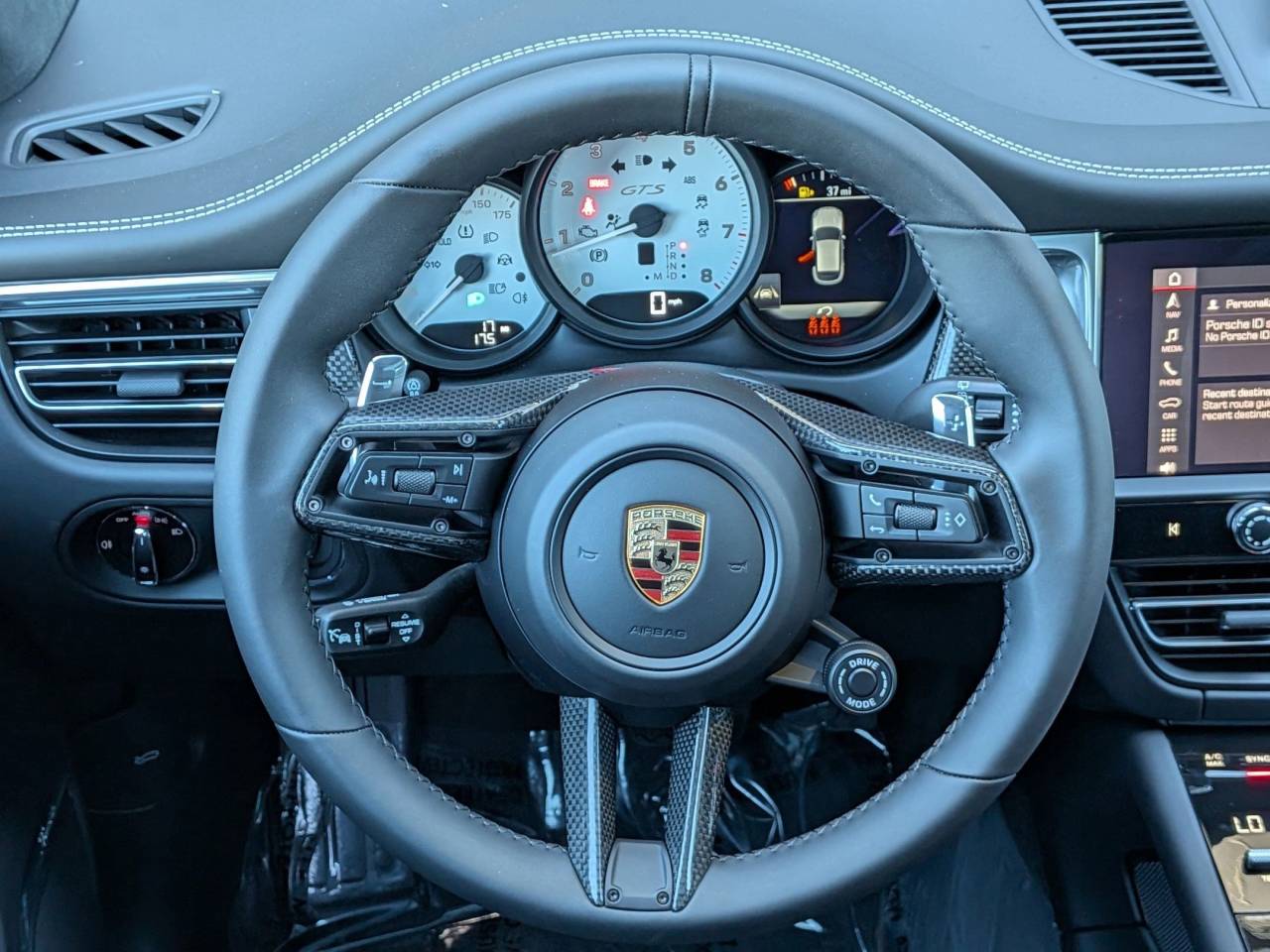 2025 Porsche Macan GTS photo 15
