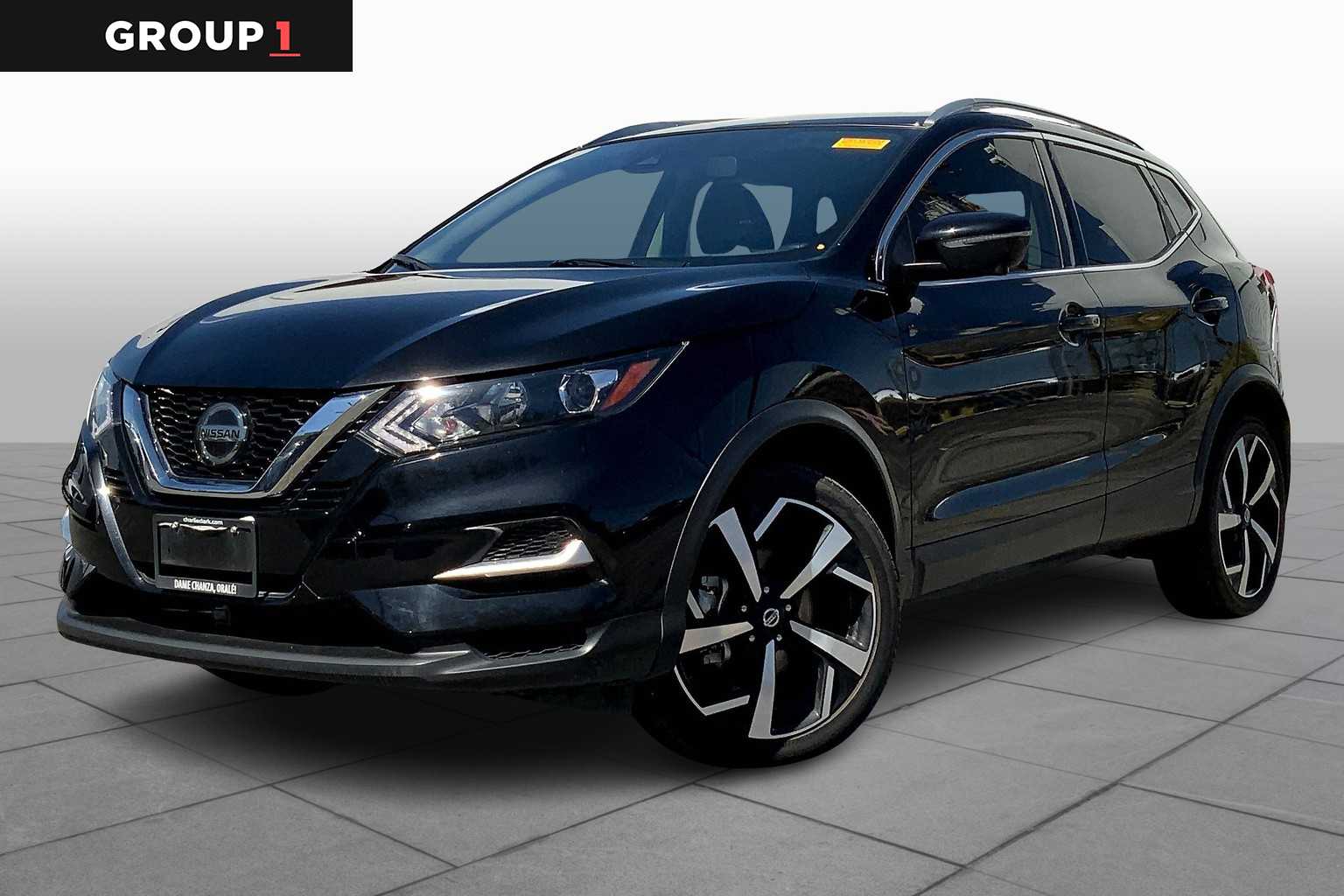 2022 Nissan Rogue Sport SL's photo