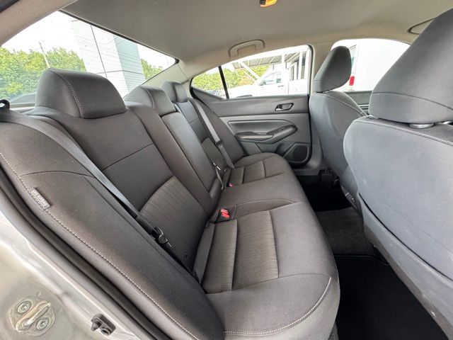2024 Nissan Altima 2.5 SV photo 22