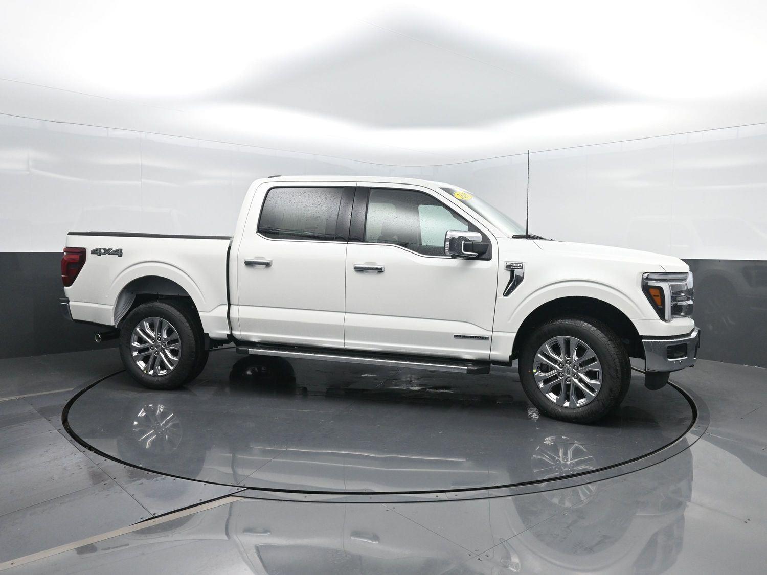 2025 Ford F-150 Lariat photo 3