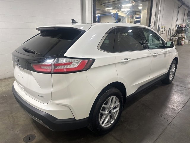 2024 Ford Edge SEL photo 4
