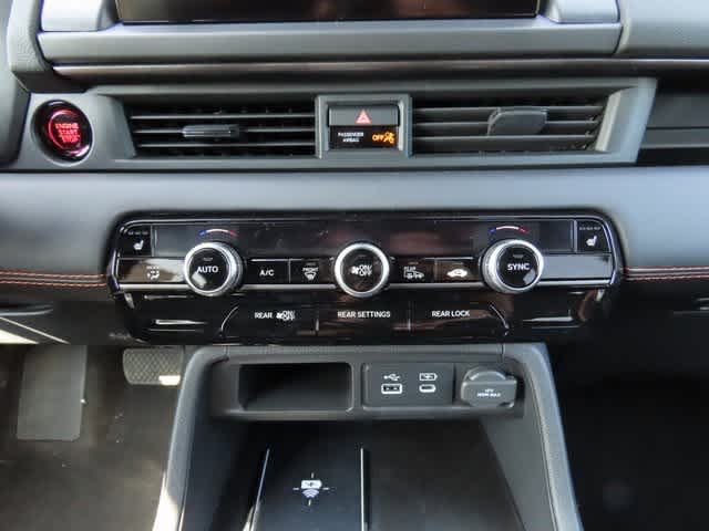 2025 Honda Pilot TrailSport photo 21