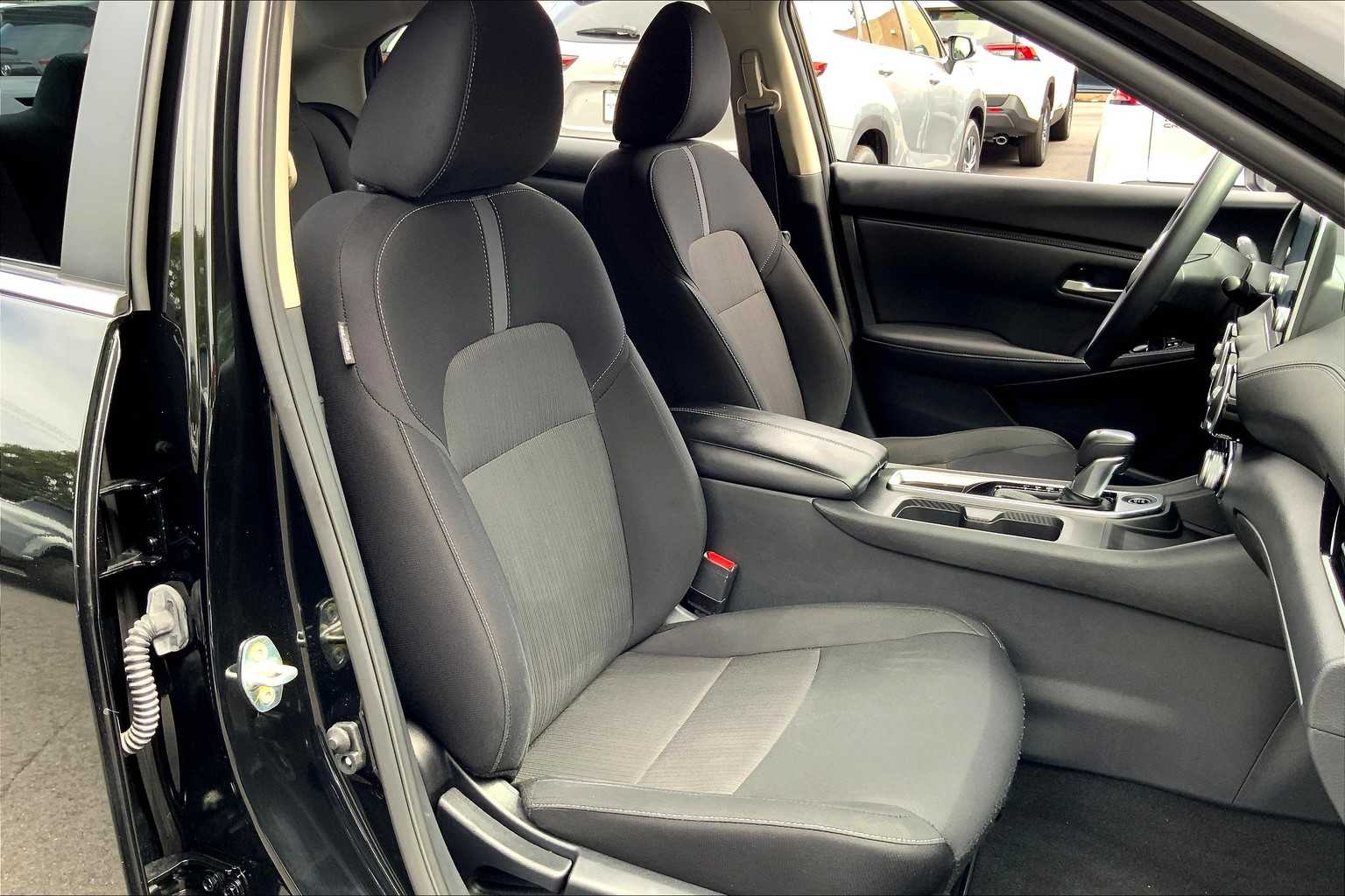 Image 7 of 2024 Nissan Sentra SV FWD