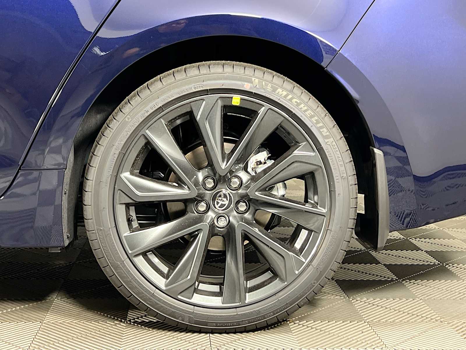 2025 Toyota Corolla XSE photo 17