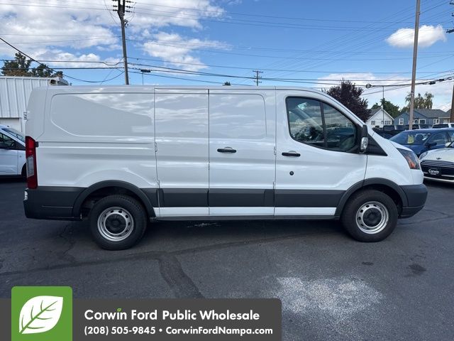 2017 Ford Transit photo 4
