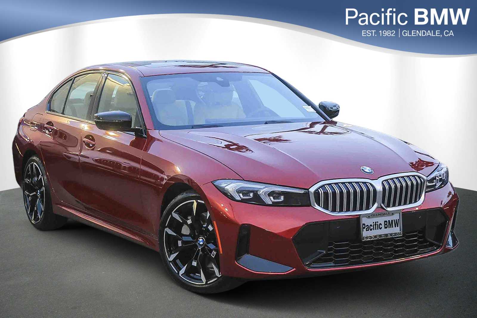 2025 BMW 3 Series 330i's photo