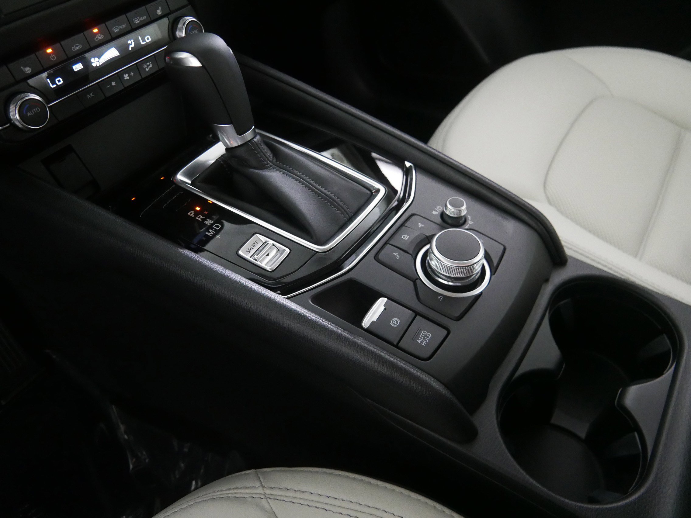 2025 Mazda CX-5 2.5 S Preferred photo 3