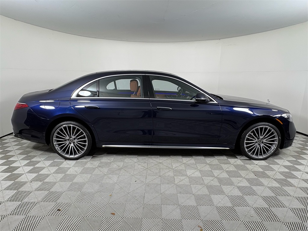 2023 Mercedes Benz S 500 4MATIC photo 3