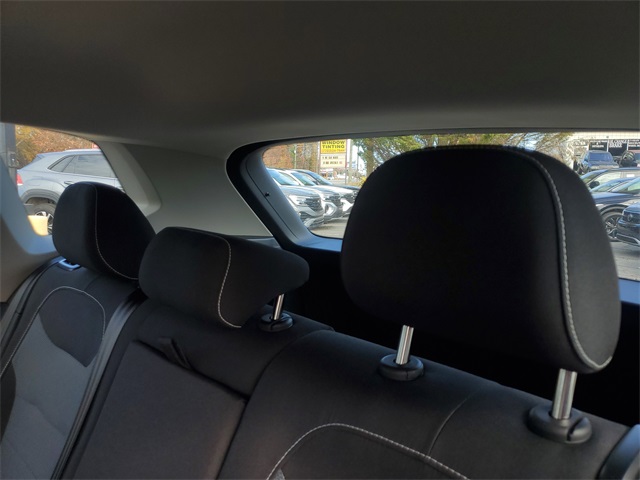 2025 Volkswagen Taos S photo 4