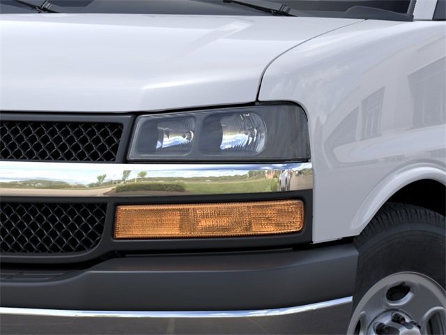 2024 Chevrolet Express Cargo 3500 photo 10
