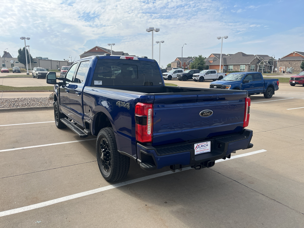 2026 Ford F-350 Lariat photo 4
