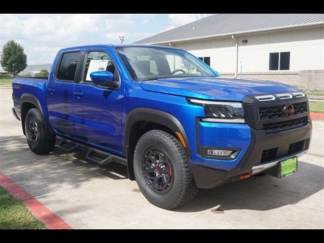2026 Nissan Frontier PRO-X's photo
