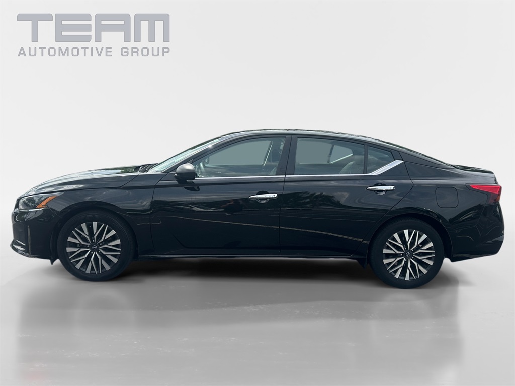2024 Nissan Altima 2.5 SV photo 4