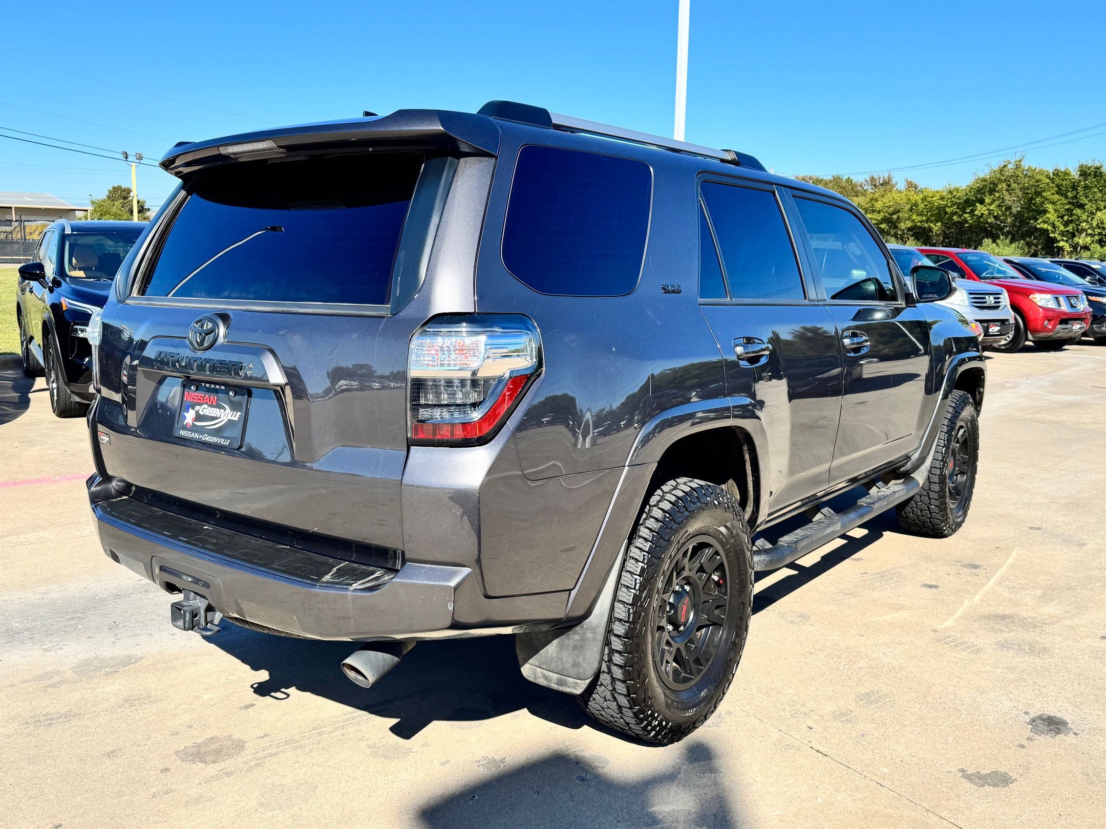 2021 Toyota 4Runner SR5 Premium photo 6