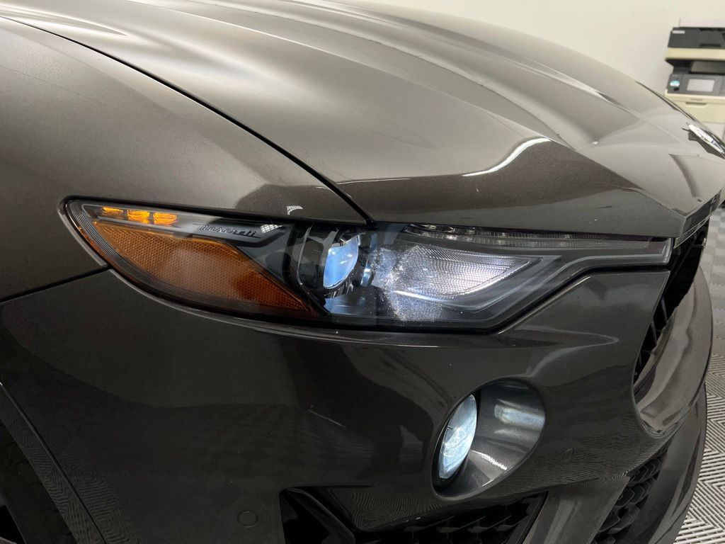 2022 Maserati Levante GT photo 5
