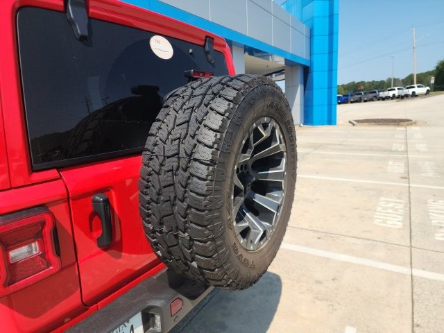 2021 Jeep Wrangler Unlimited Sahara photo 7