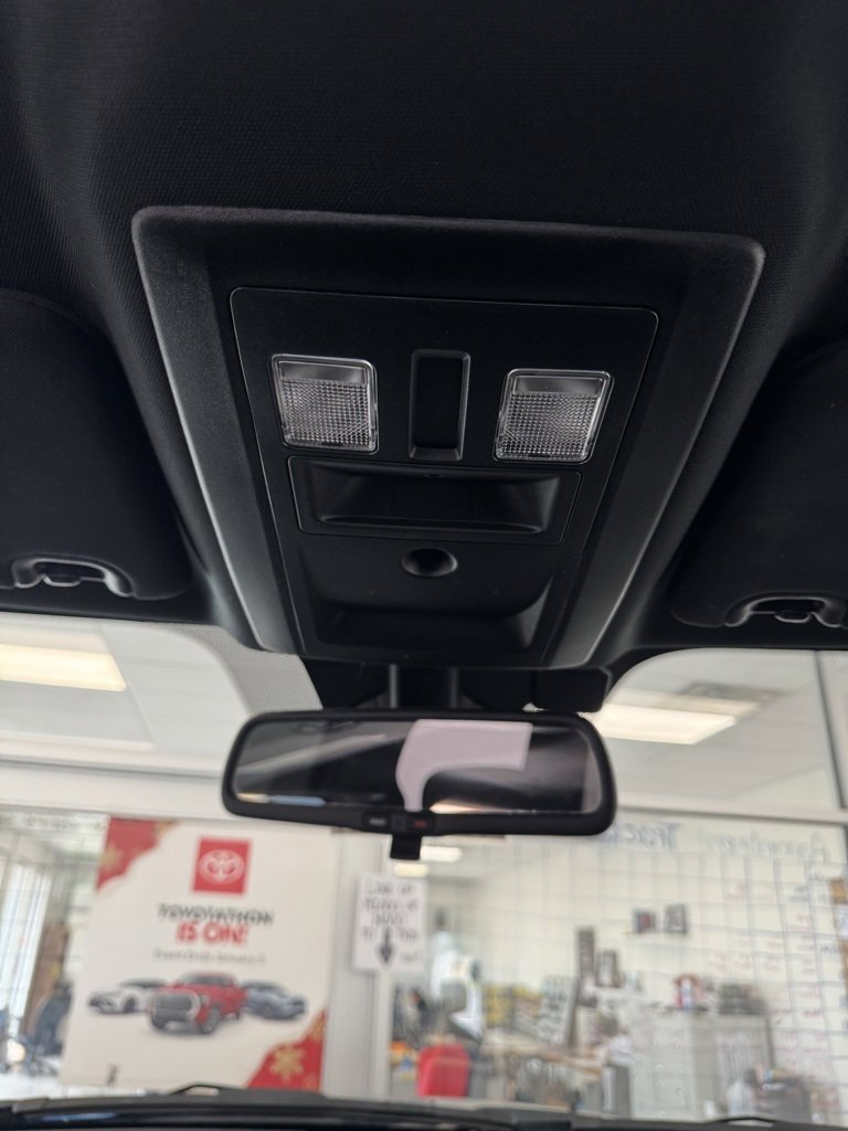 2021 Ram 1500 Classic Warlock photo 15
